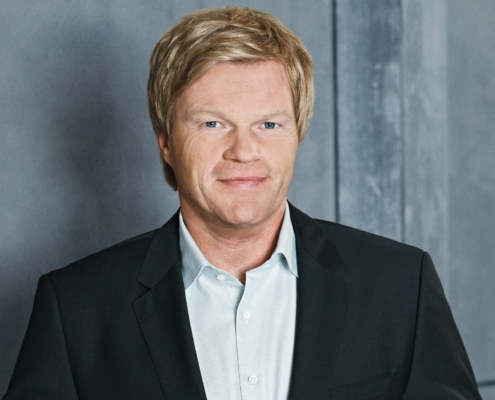 Oliver Kahn ist Welttorhüter, unternehmer und ZDF Fußball-Experte