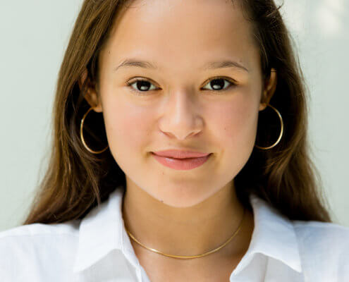 Profilfoto von Melati Wijsen der Redneragentur PODIUM | Vorstellung als Rednerin