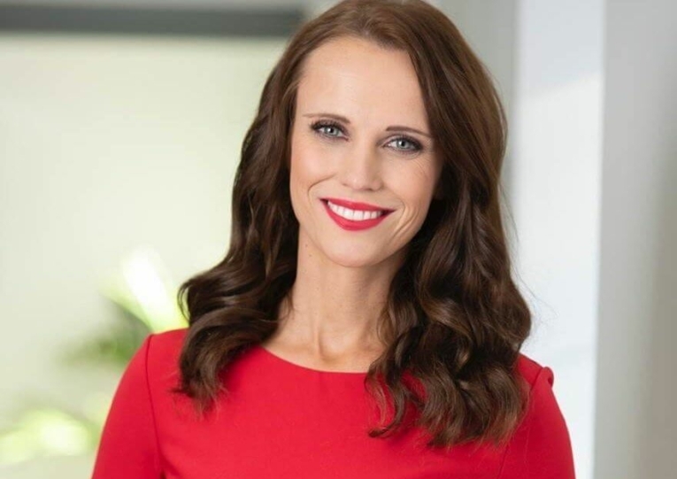 Profilfoto von Susanne Schöne der Redneragentur PODIUM | Vorstellung als Moderatorin