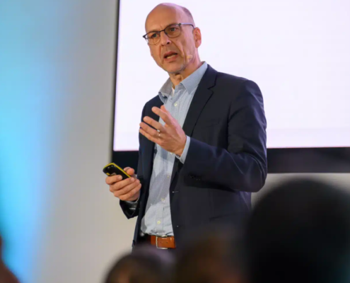 Prof. Dr. Christian Berg, Keynote Speaker für Nachhaltigkeit und Transformation, bei der Redneragentur PODIUM.