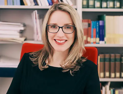 Alena Buyx, Expertin für Ethik, Medizin und Technologie, Portraitfoto