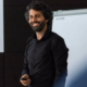 Steffen Erath hält einen Vortrag mit Flipchart bei der Redneragentur PODIUM