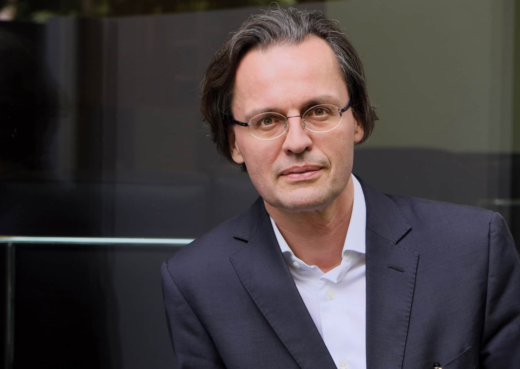 bernhard pörksen profilbild © peter andreas hassiepen
